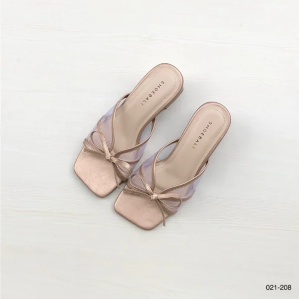 Shoe Barley Block Heel Sandals in Brown