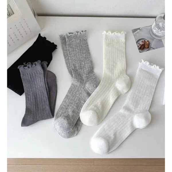 sg-11134201-8259o-mfwl86uwsj63a4 Set of 5 Women Elegant Pattern High Collar Socks