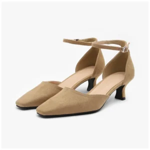 Eldrin Round Pumps Heels
